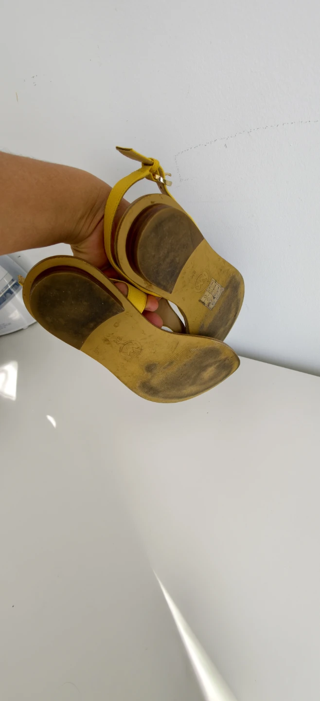 Michael Kors Yellow Thong Sandals - photo 4