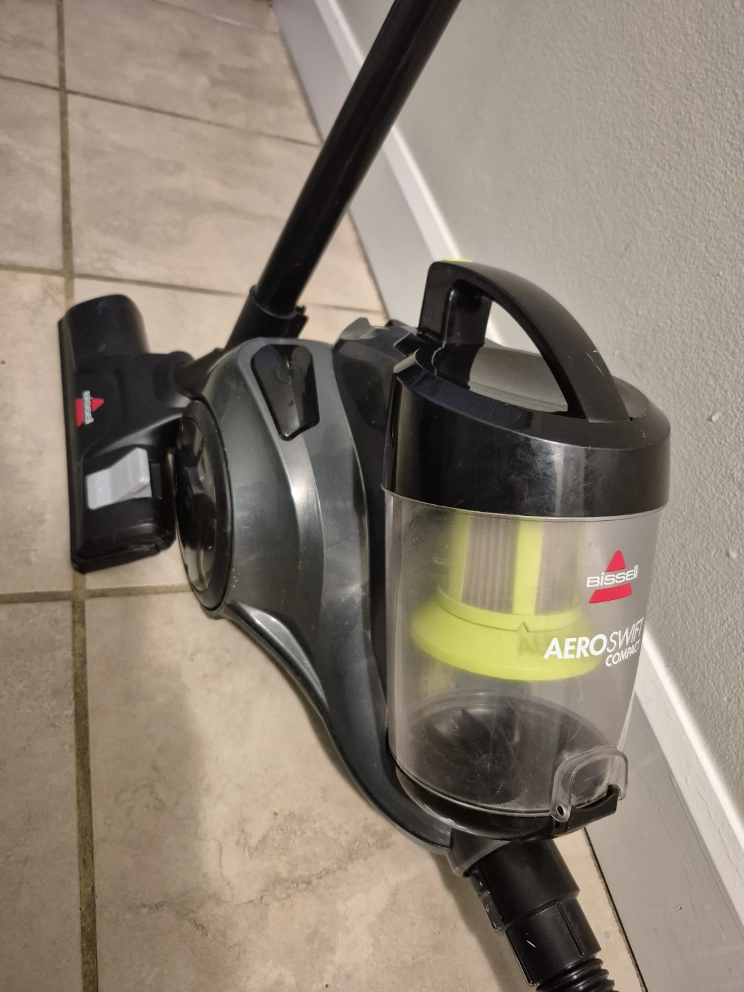 Bissell AeroSwift Compact Corded Vacuum - photo 2