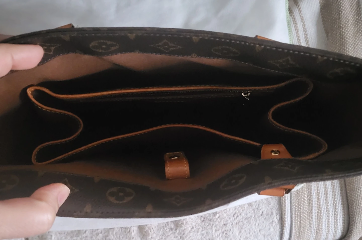 Louis Vuitton Monogram Tote Bag - photo 5