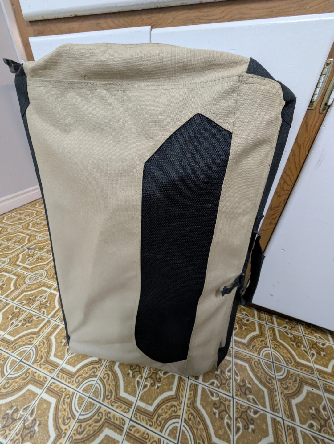 AmazonBasics Pet Carrier - photo 5
