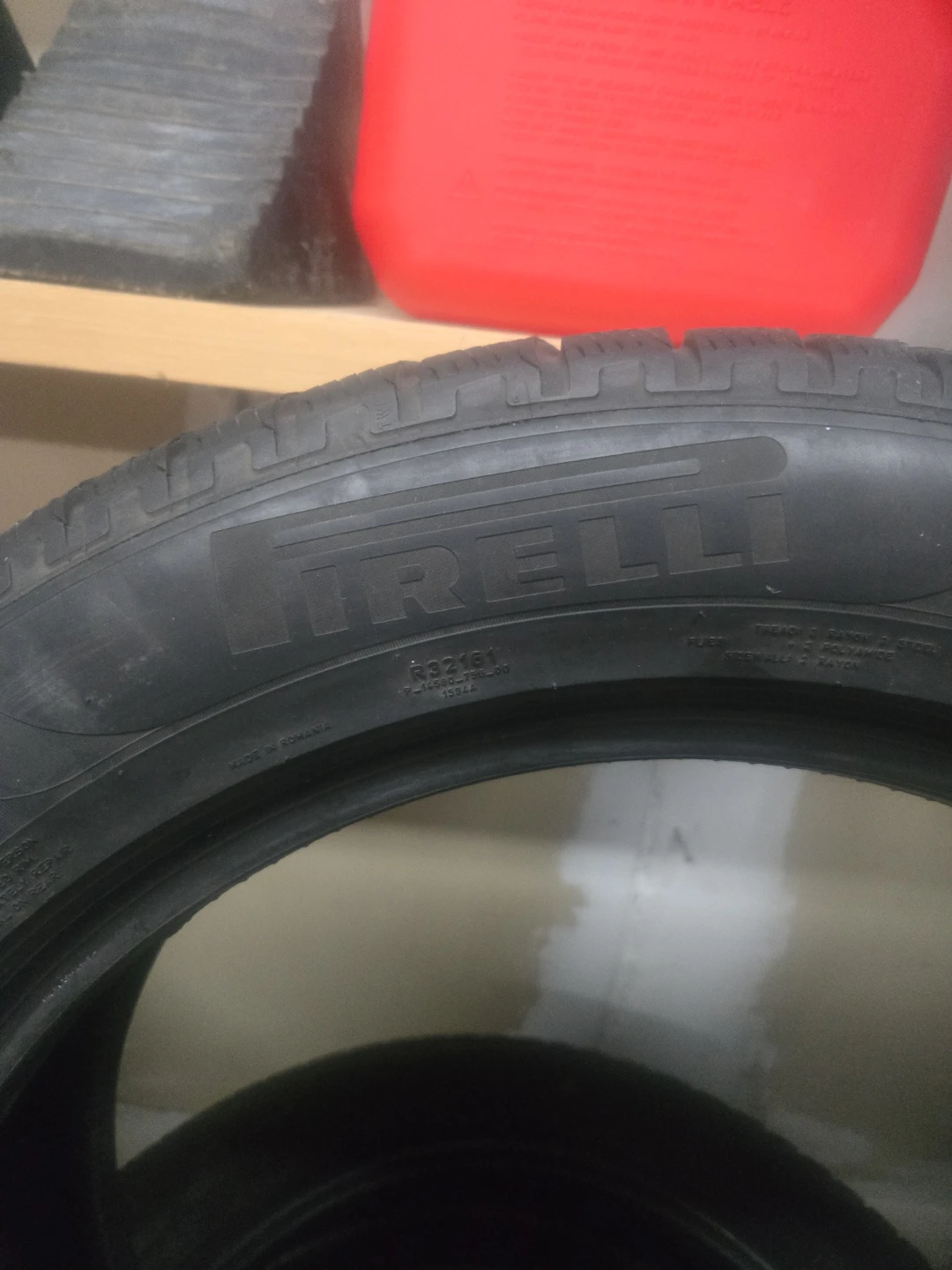 Pirelli Scorpion Winter Tires (235/55 R19) - photo 4