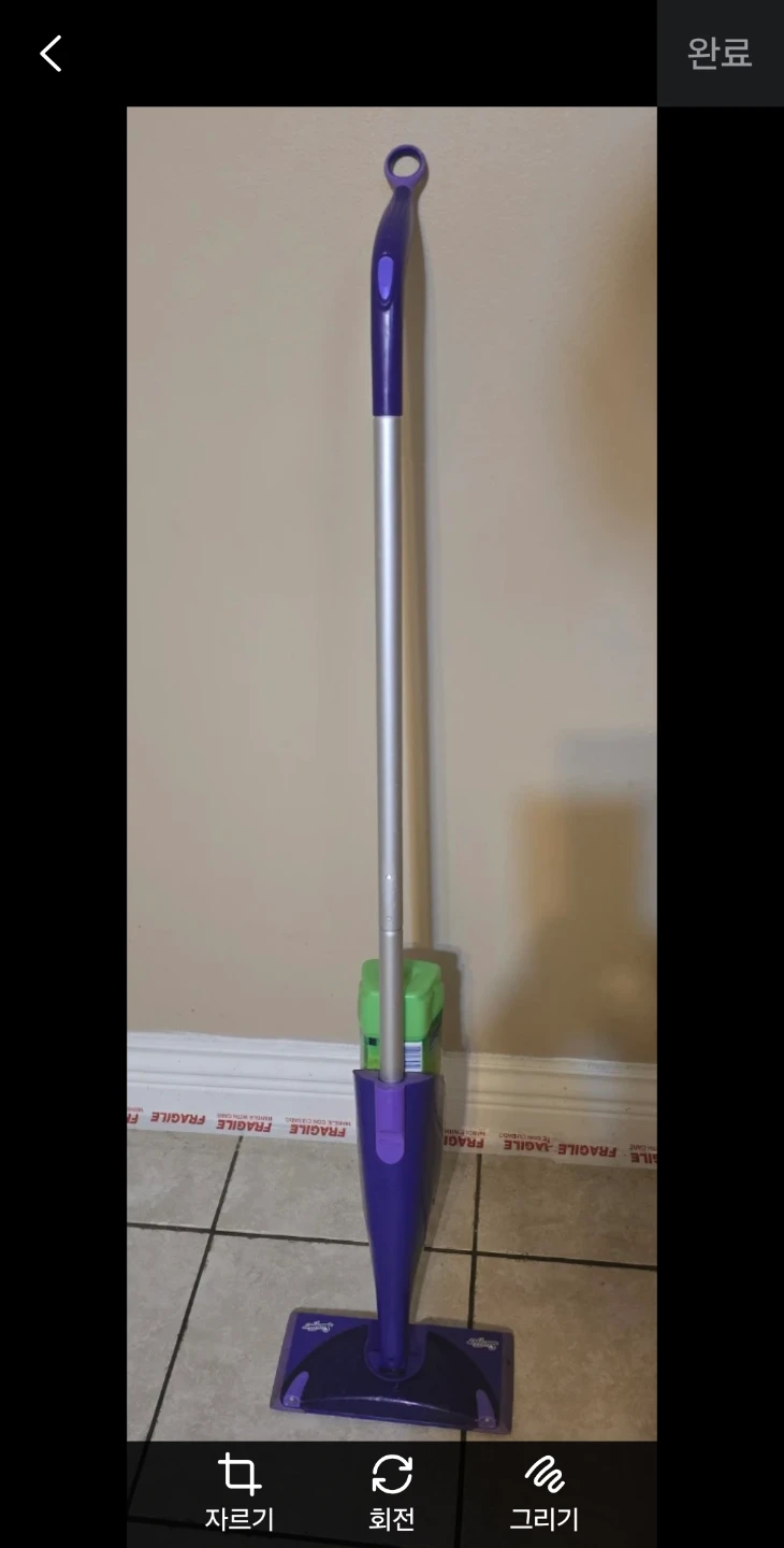 Swiffer Wet Jet Mop with refill(you need a new detergent.)🏆