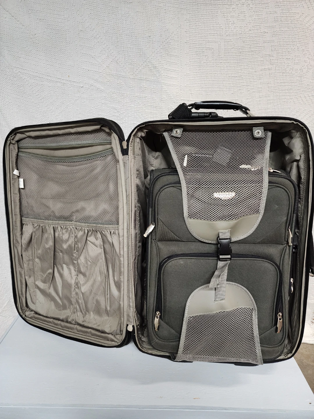 Tracker Luggage Set - 2 Piece - Green - photo 4