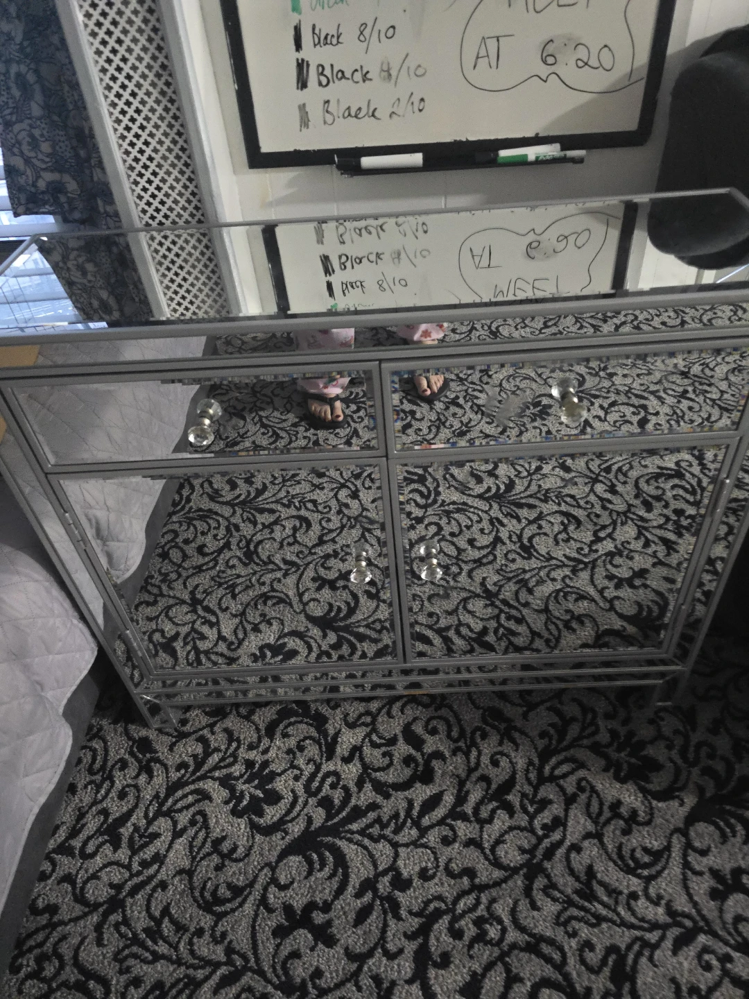 Mirrored Dresser with Crystal Knobs - photo 2
