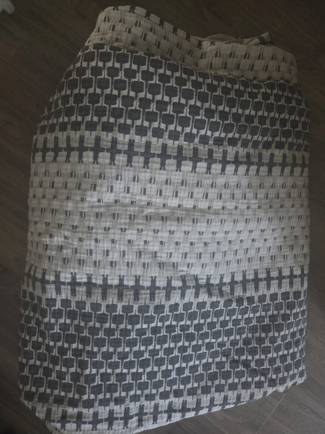 Queen size bedcover