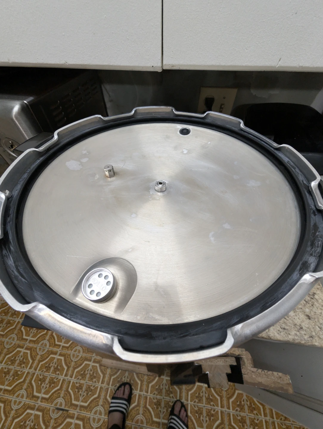 Presto Pressure Cooker 409A - photo 3