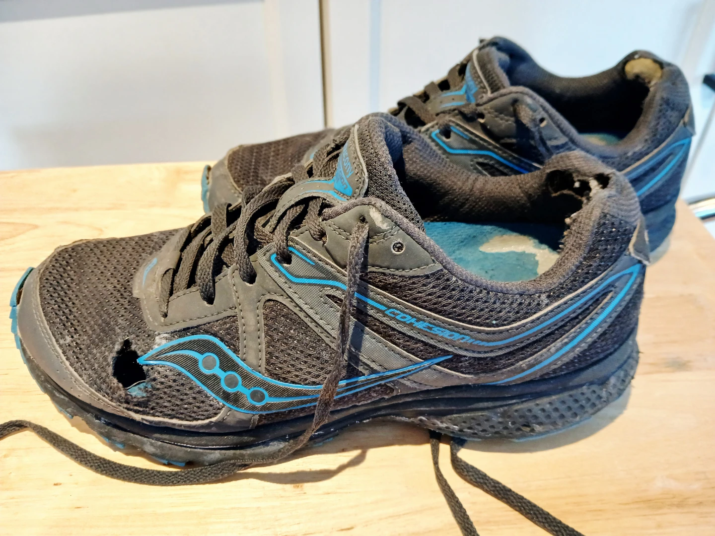 FREE Saucony Cohesion Running Shoes, Men's 9W - photo 3