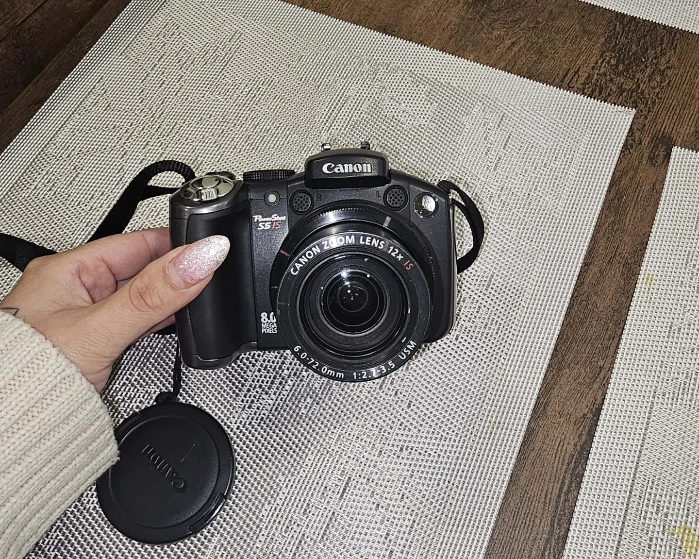 Canon Powers hot S5IS