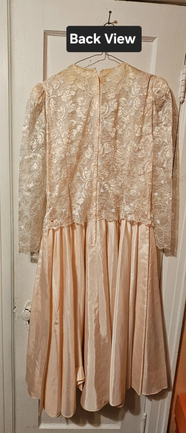 Women's formal long dress - photo 2