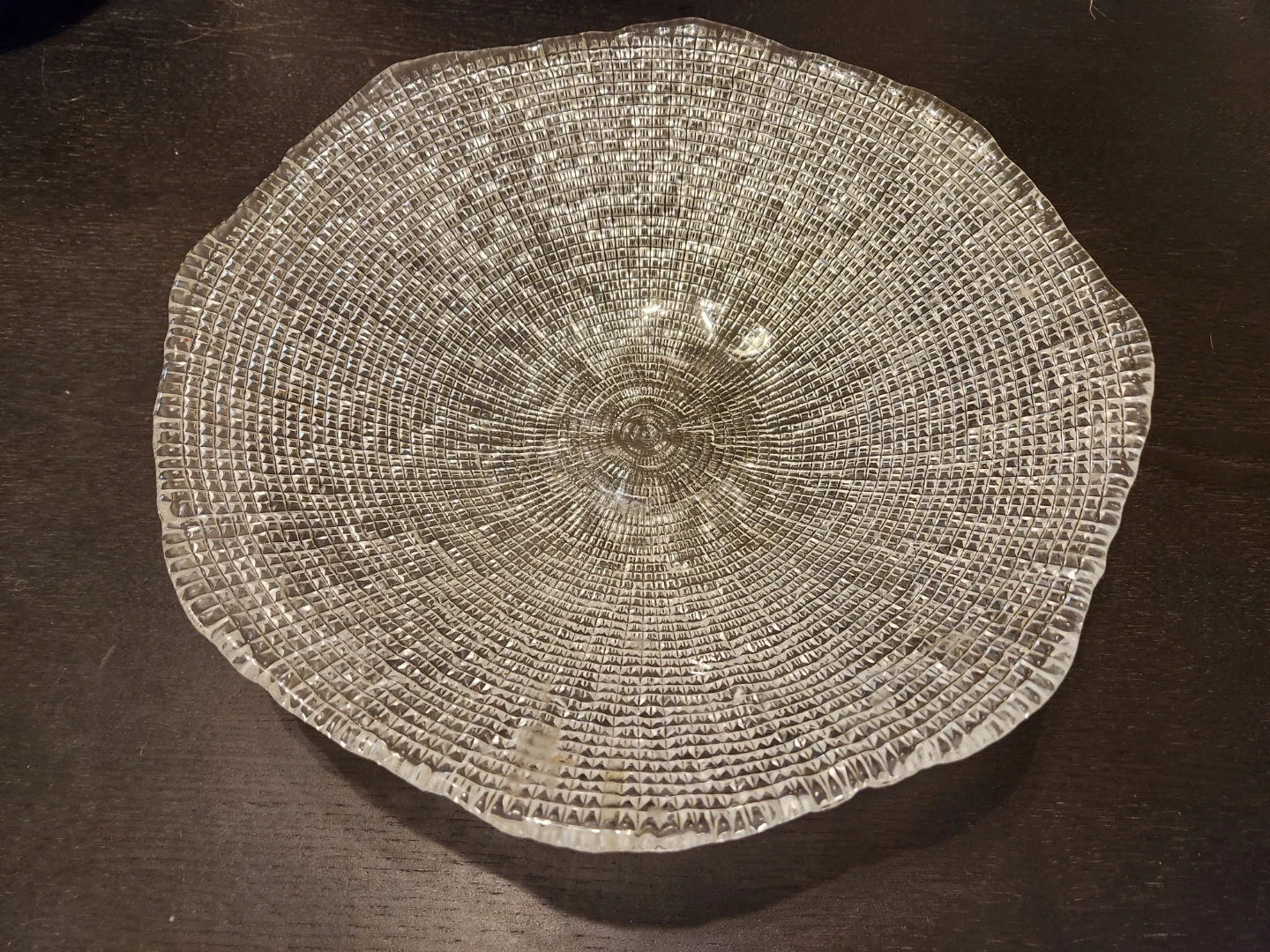 Glass decorative bowl