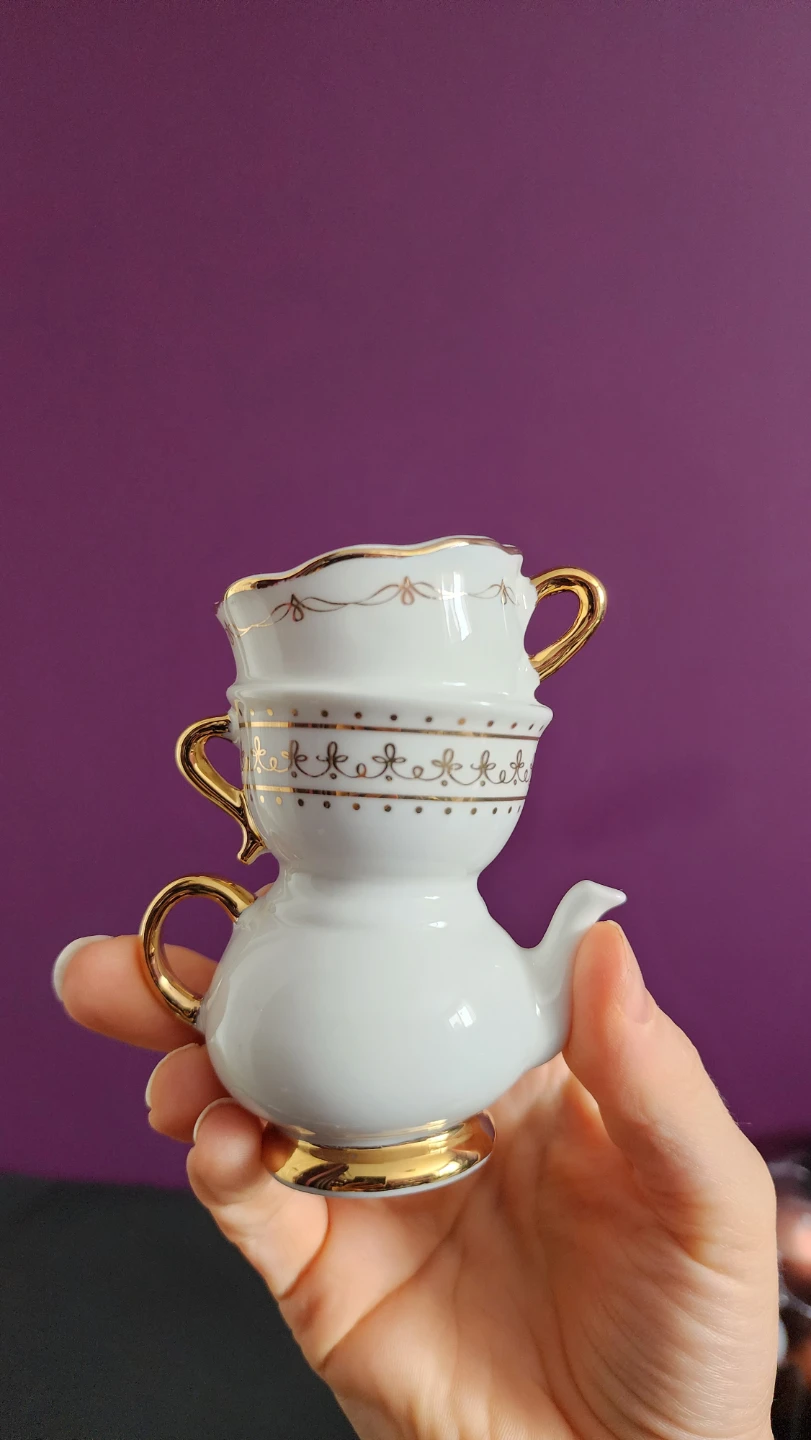 Kate Aspen White & Gold Teapot ceramic bud vase