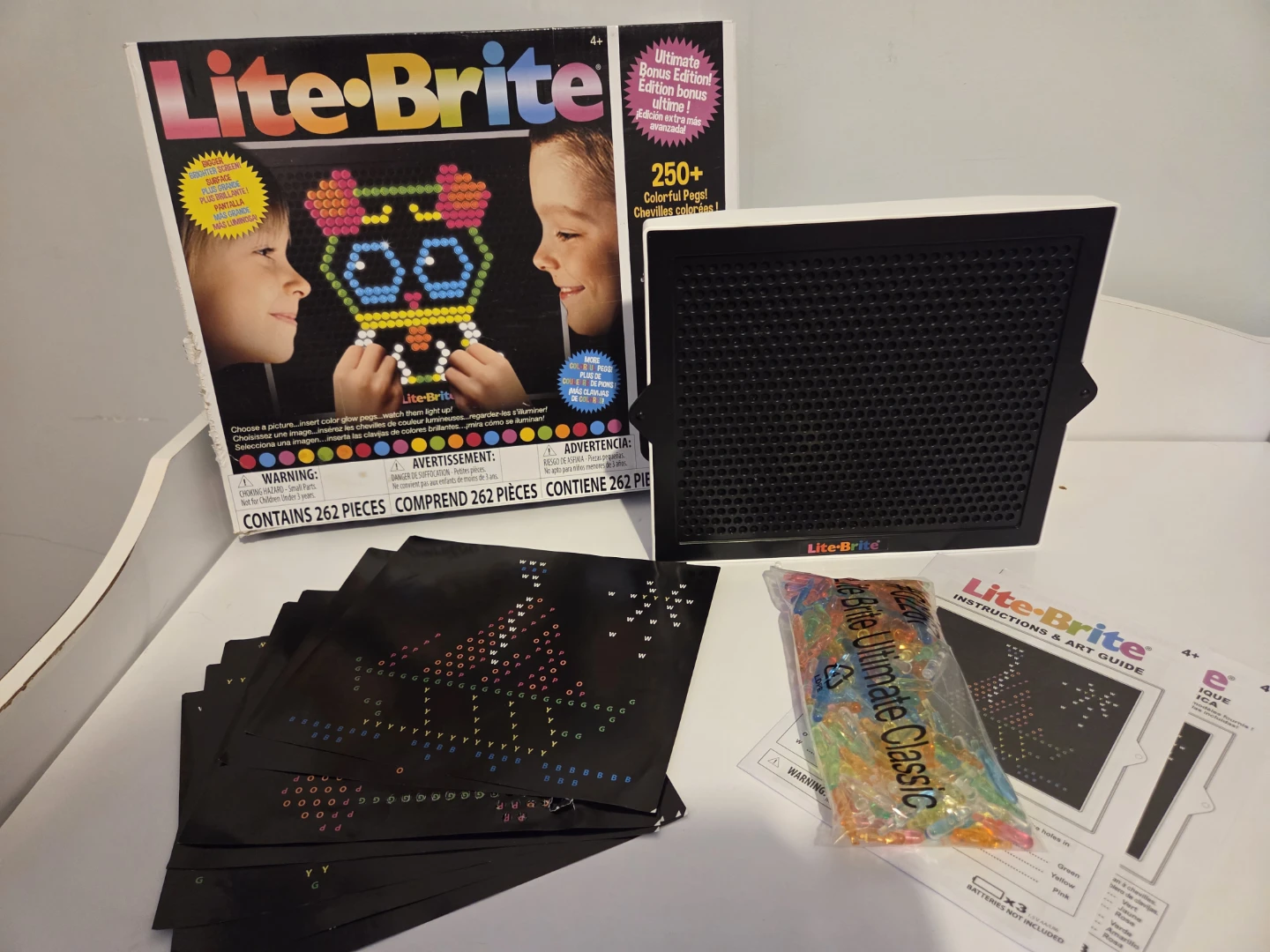 Lite-Brite Ultimate Classic with 250+ Colorful Pegs