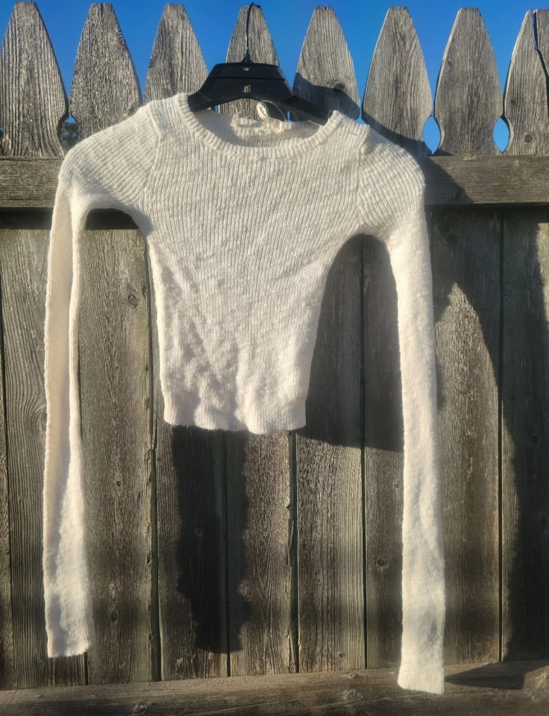 Hollister Cream Ribbed Knit Long Sleeve Sweater