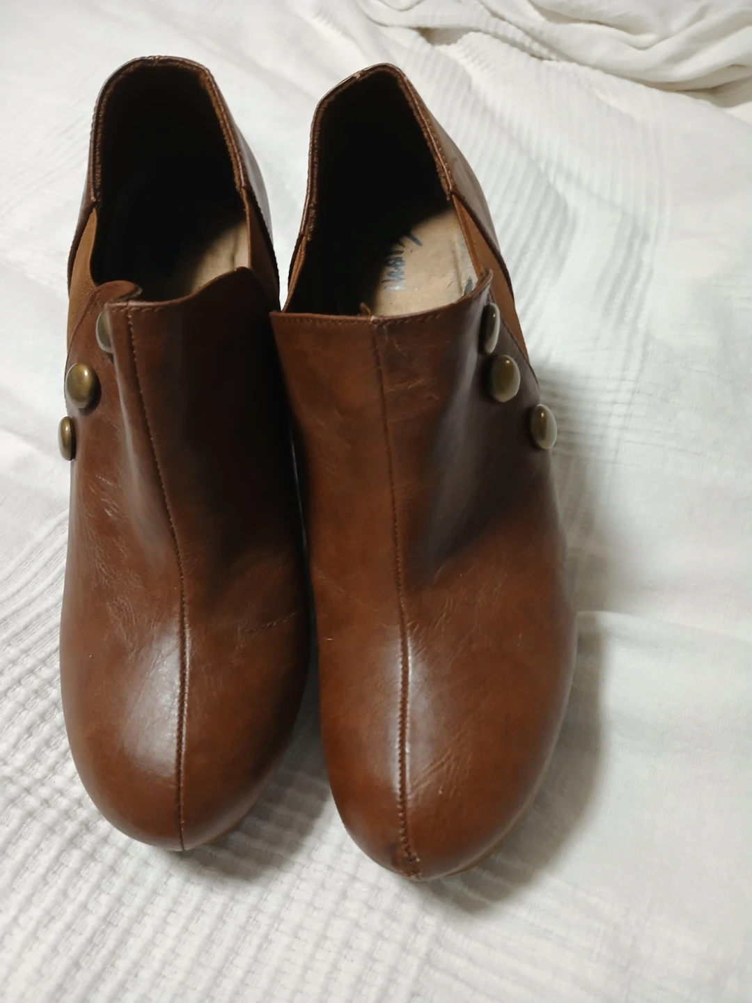 🏆Brown Ankle Boots with Buttons - Size 8.5 - photo 2