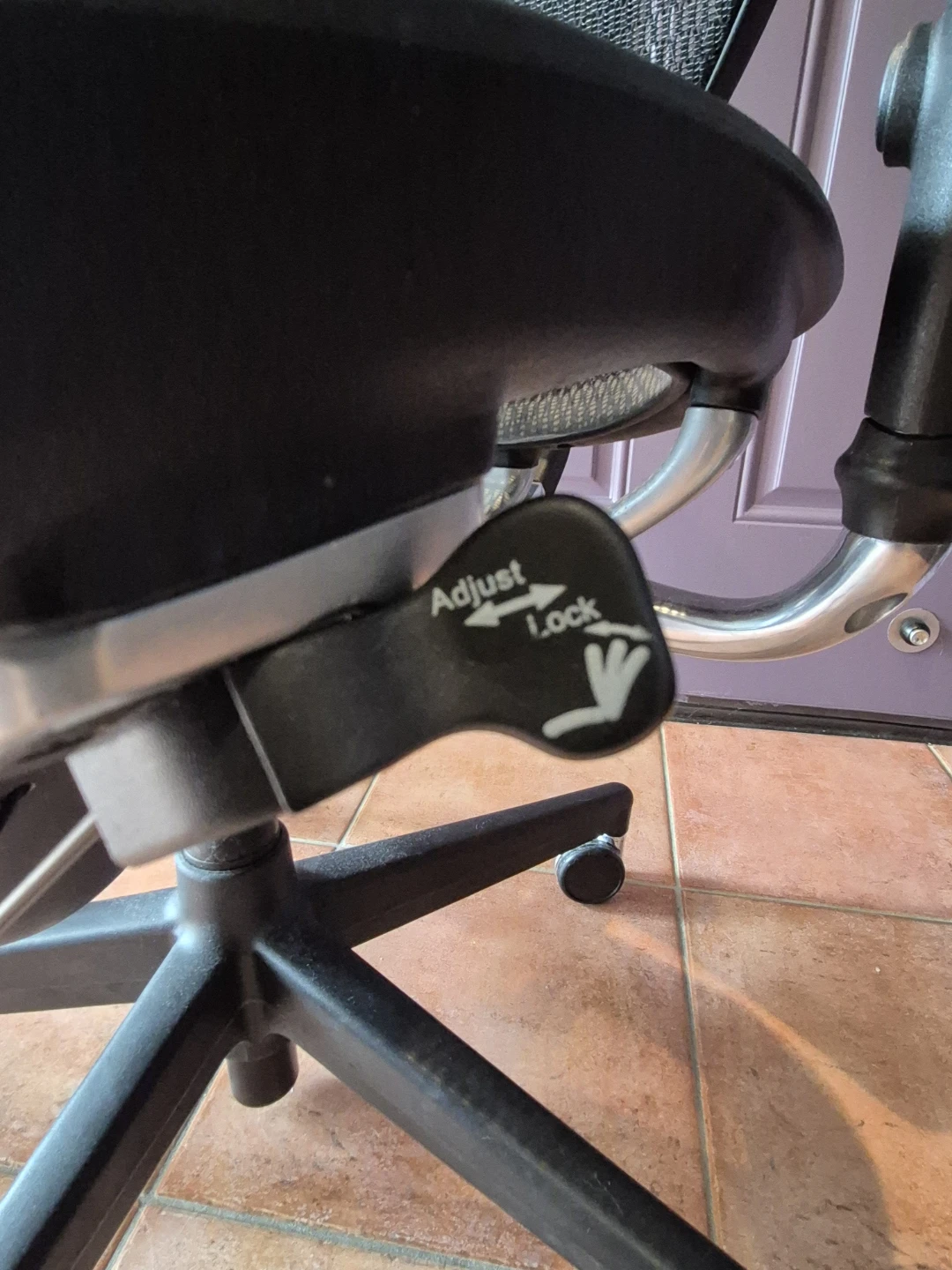 Black Mesh Office Chair with Adjustable Lumbar Support - photo 4
