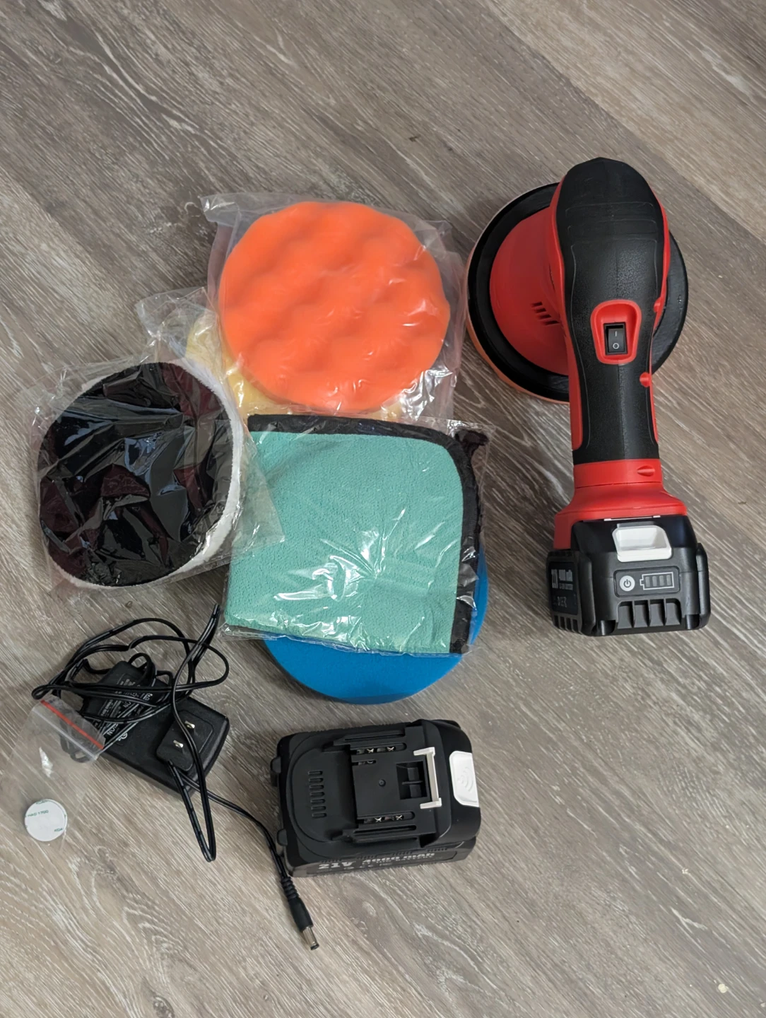 AVHRIT 6 Inch Cordless Car Buffer Polisher Kit AT636