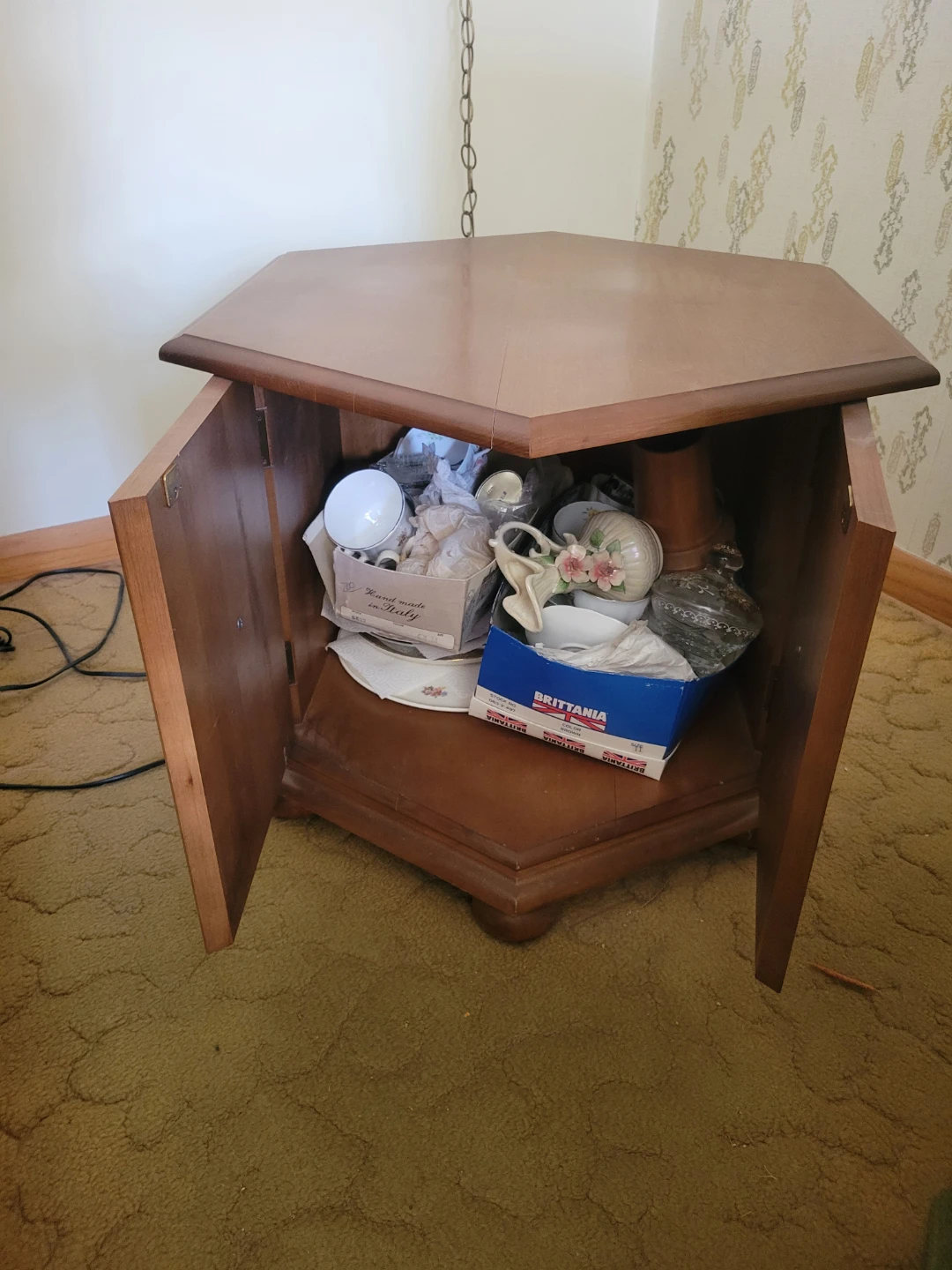 Vintage Wooden End Table with Storage - photo 2