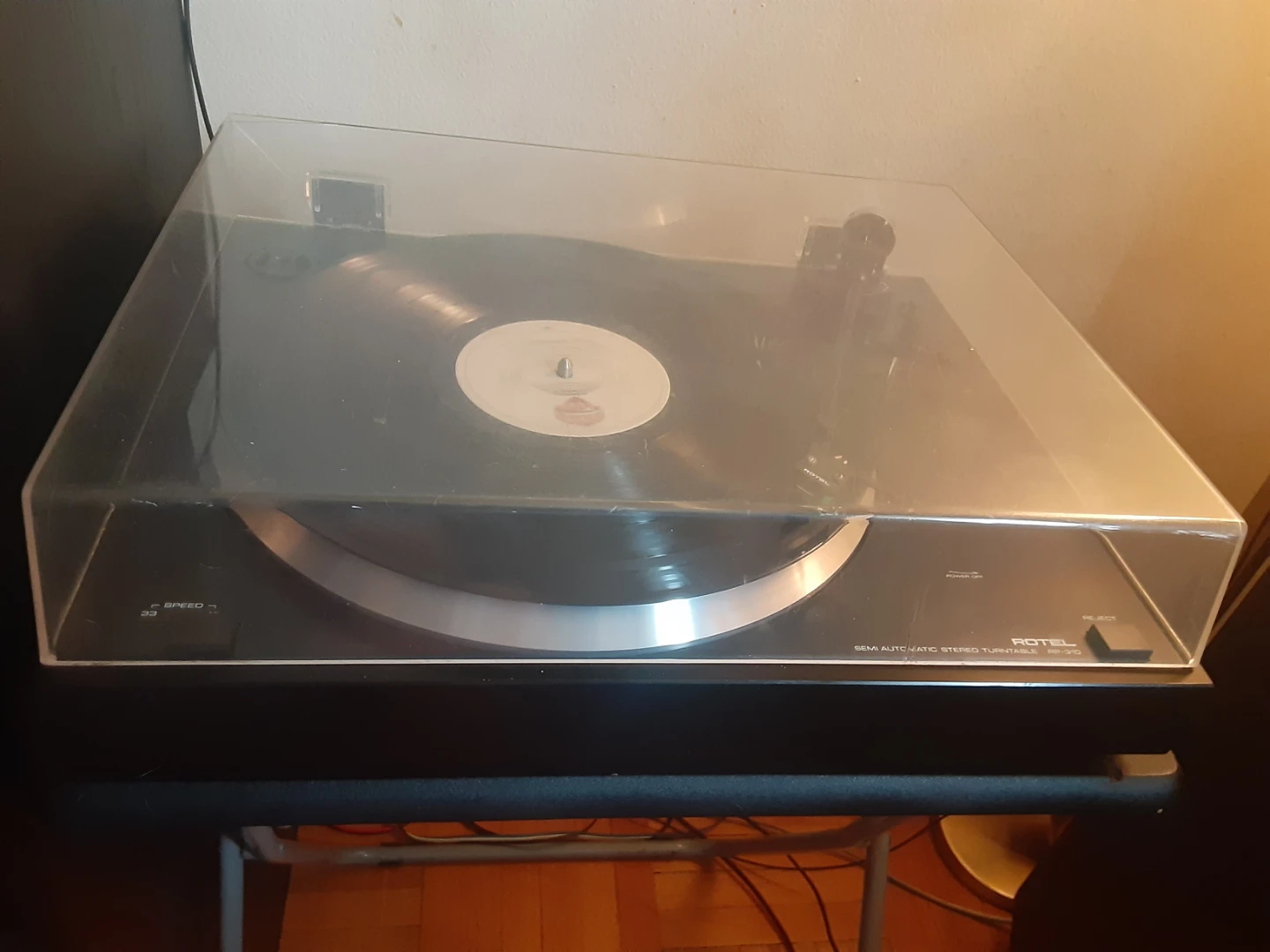 Rotel RP-310 Semi-Automatic Stereo Turntable!! - photo 5