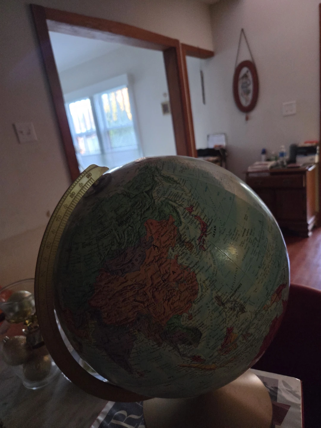 Vintage World Globe - photo 2