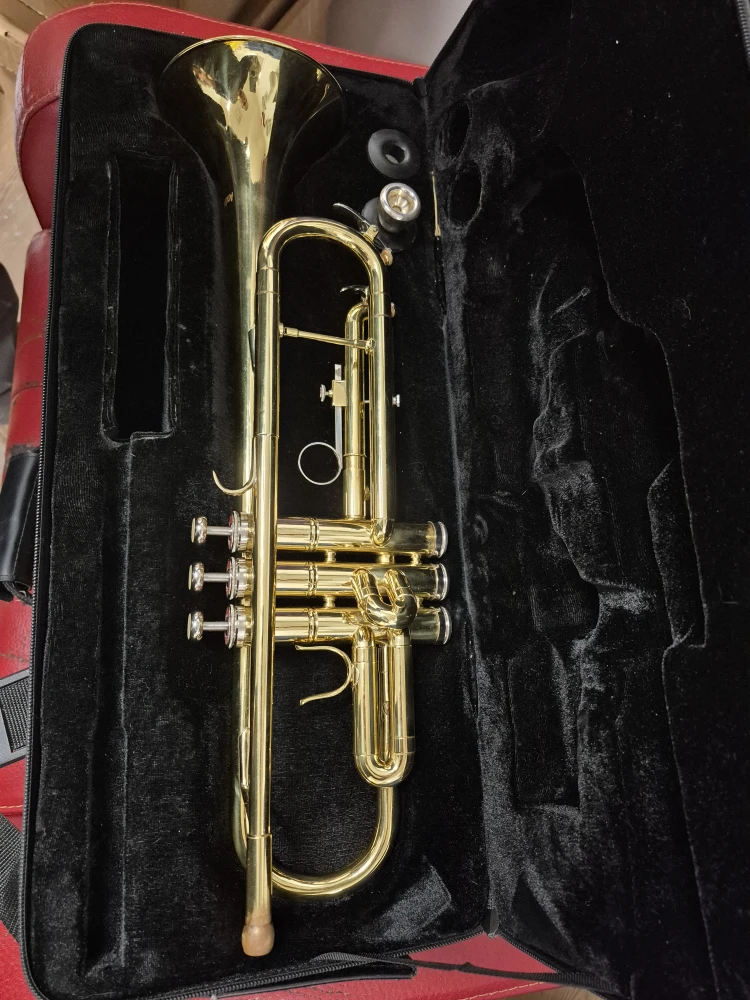 Brass Trumpet with Case 🏆 - photo 2