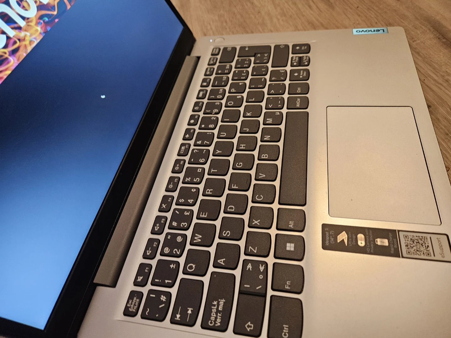 Lenovo Ideapad 1i Cloudbook with Power Adapter - photo 3