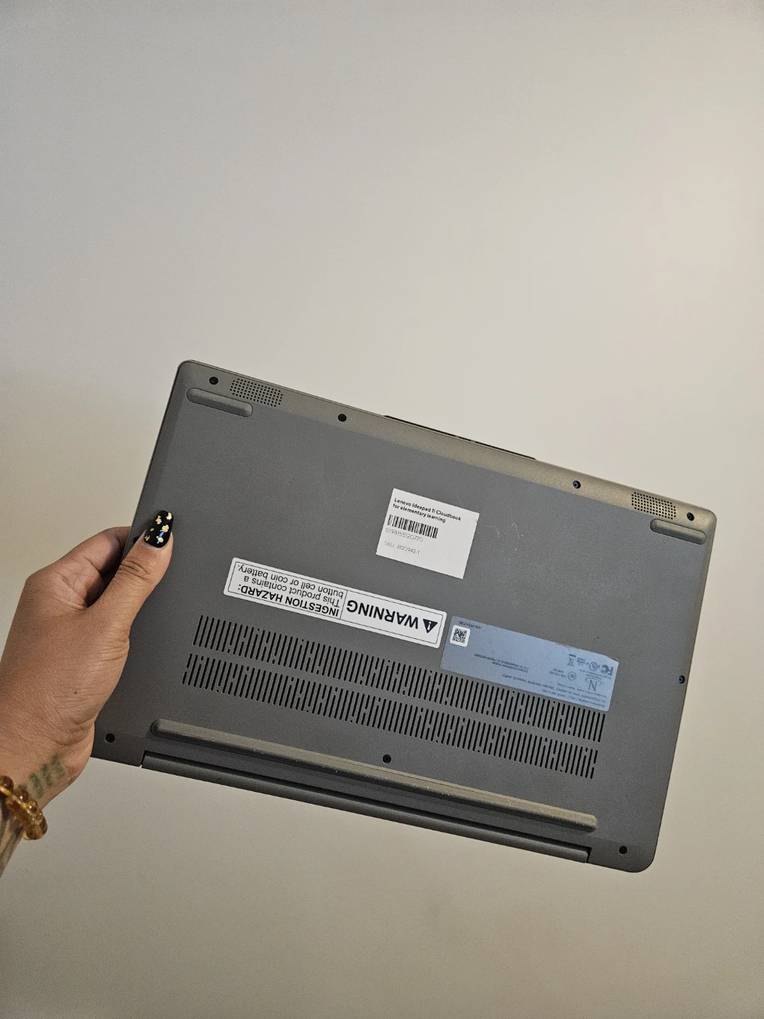 Lenovo Ideapad 1i Cloudbook with Power Adapter - photo 4