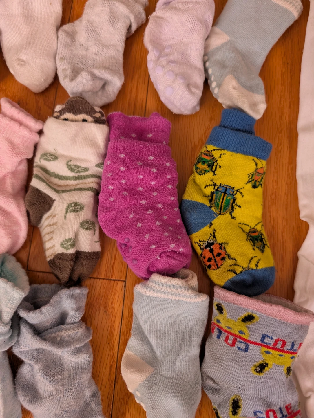 Assorted Baby Socks and Tights 6-18 months 🏆 - photo 2