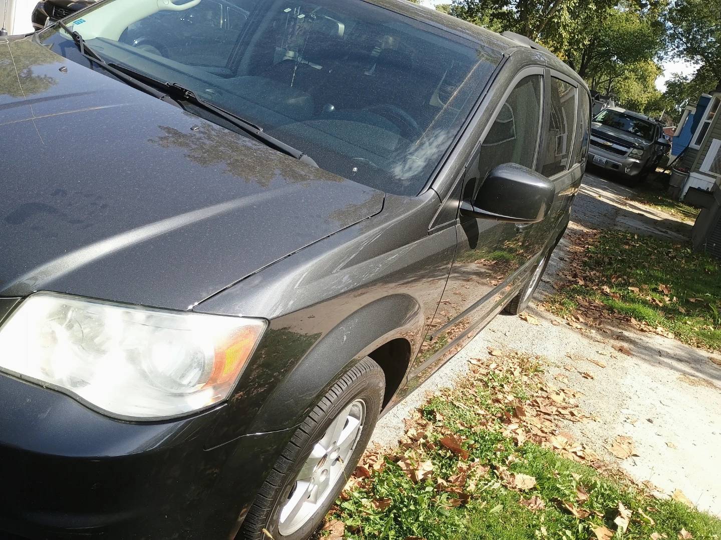 Dodge Grand Caravan Dark Gray Minivan - photo 4