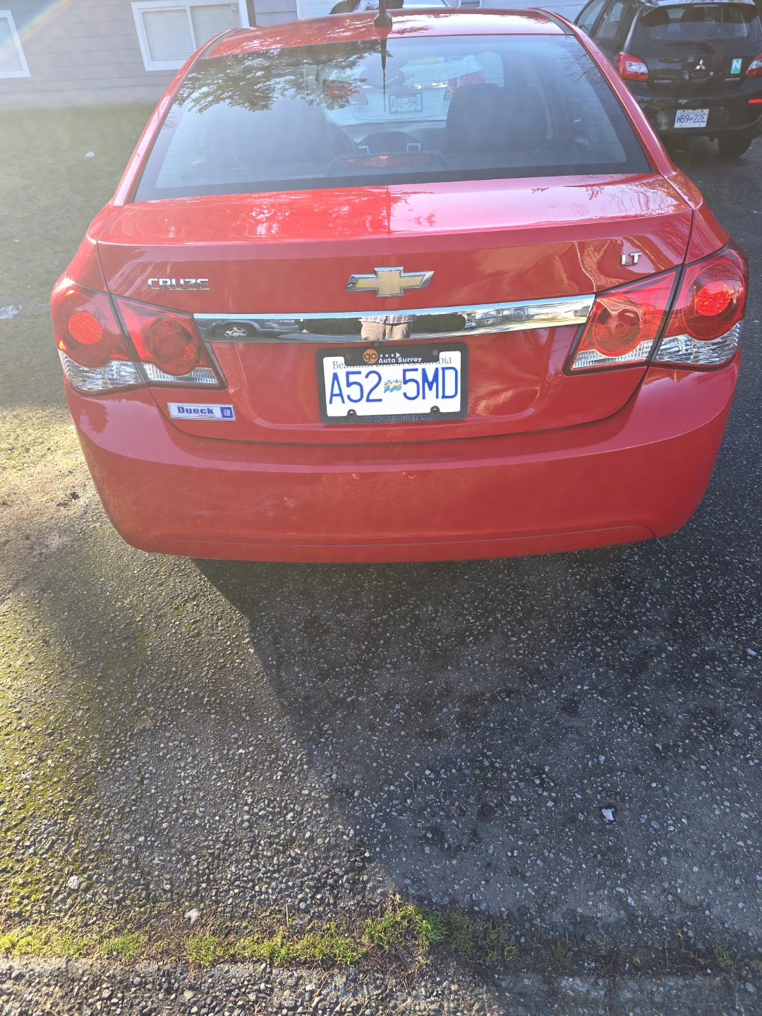 Red Chevrolet Cruze - photo 2