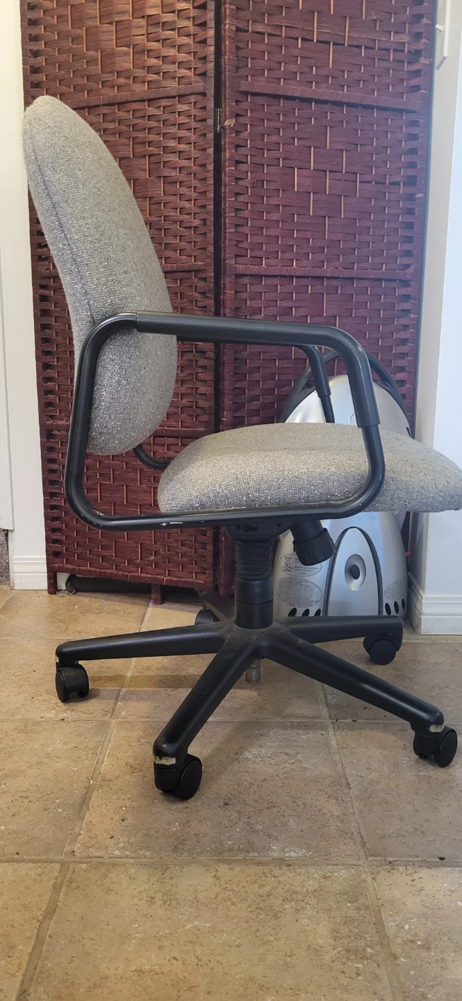 Grey Office Chair with Wheels - photo 2