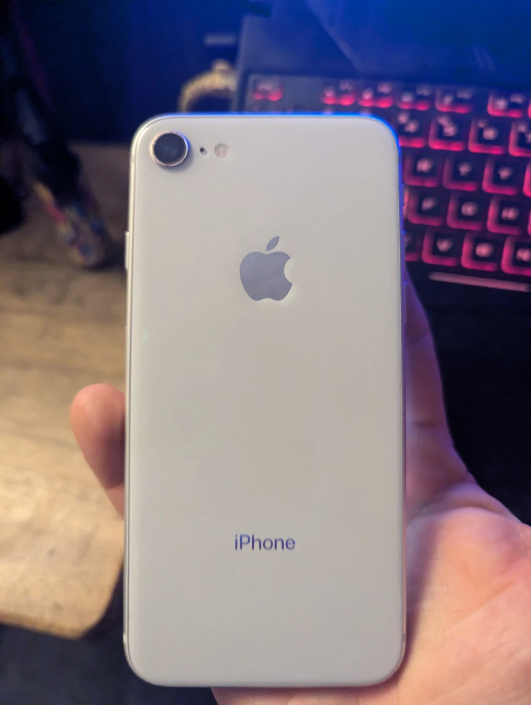 iPhone 8 - 64GB - Silver - photo 3