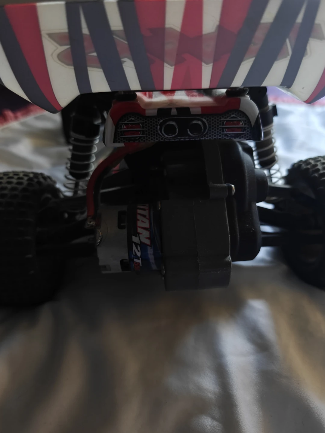 Traxxas Bandit RC Car - photo 2