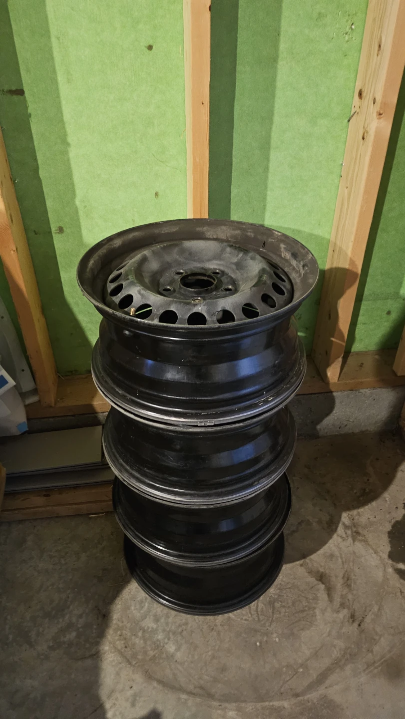 Set of 4 Honda Rims & Hubcaps
