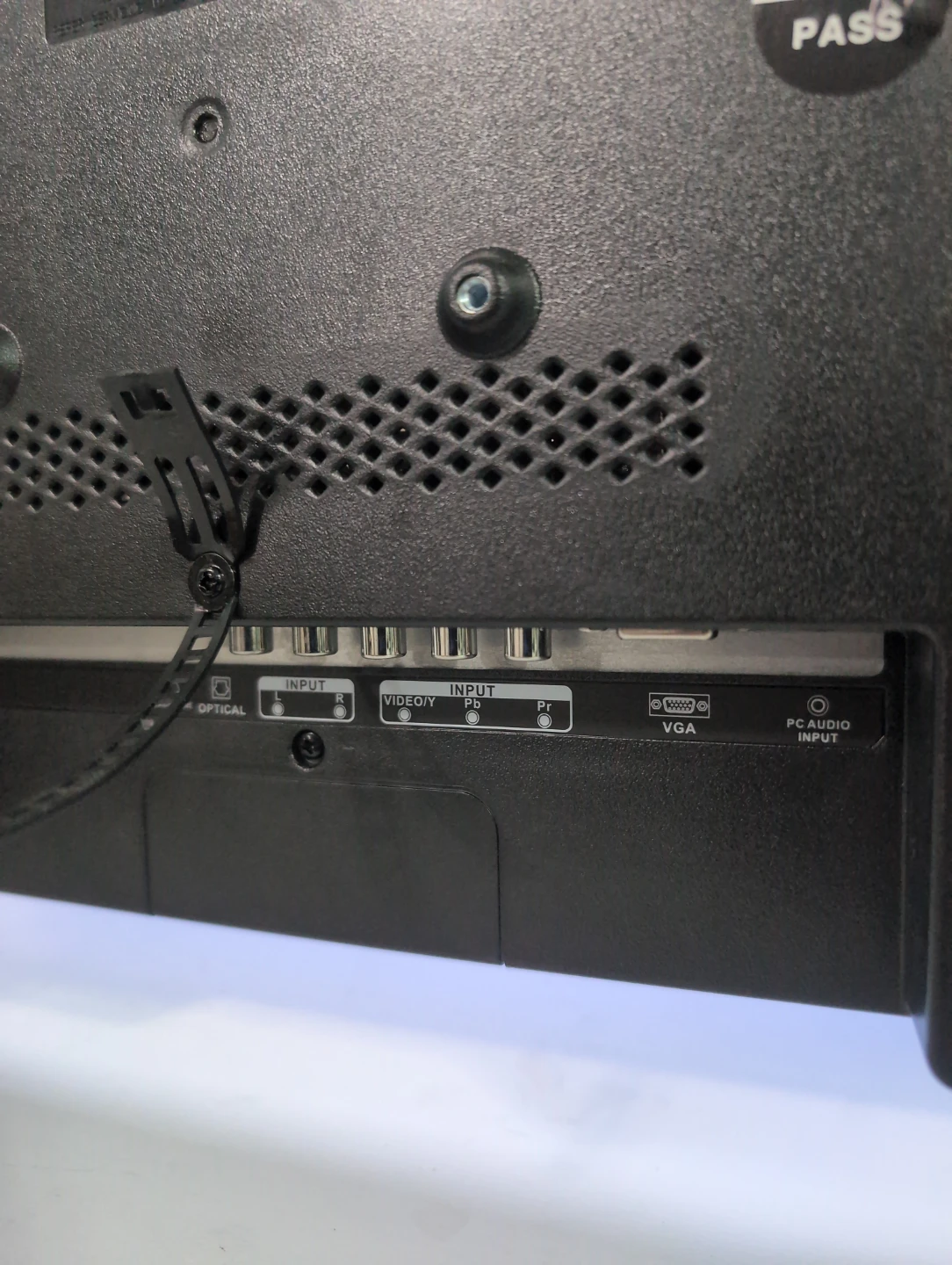 RCA 24" HD LED TV (Not Smart) - photo 3