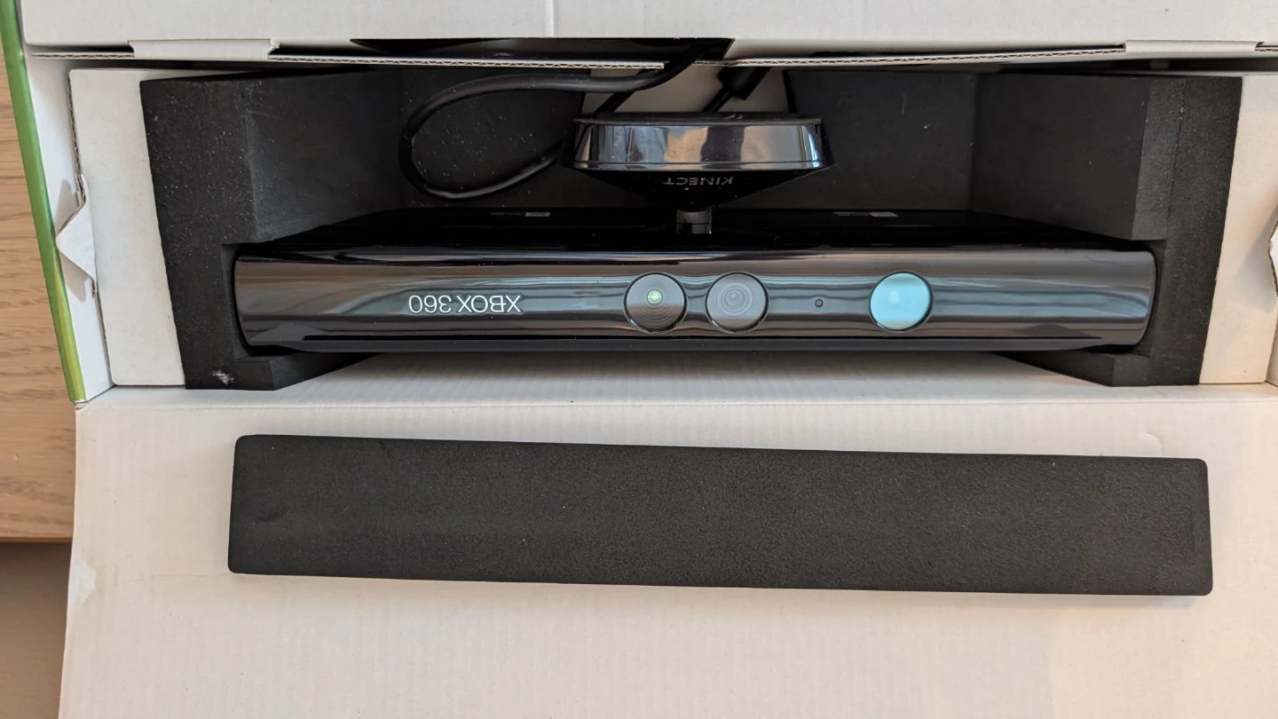 Xbox 360 Kinect Sensor with Kinect Adventures Game - photo 3