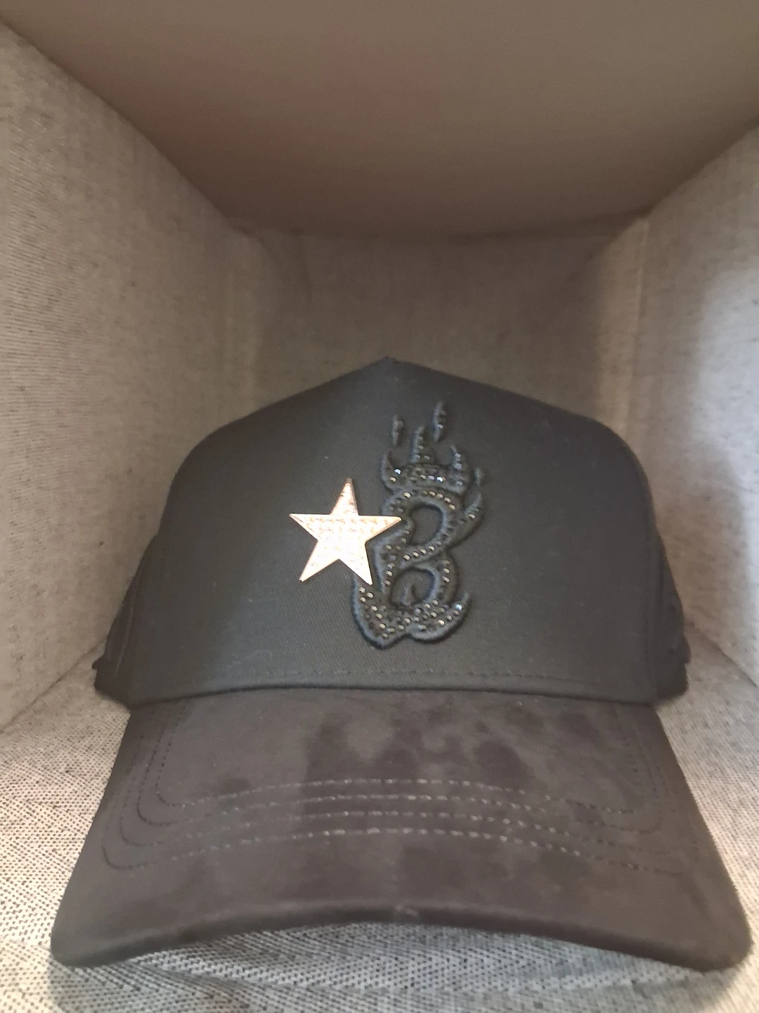 B star barbas hat 📲