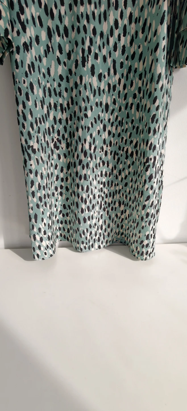 H&M Women's Green Leopard Print Midi Dress - photo 2