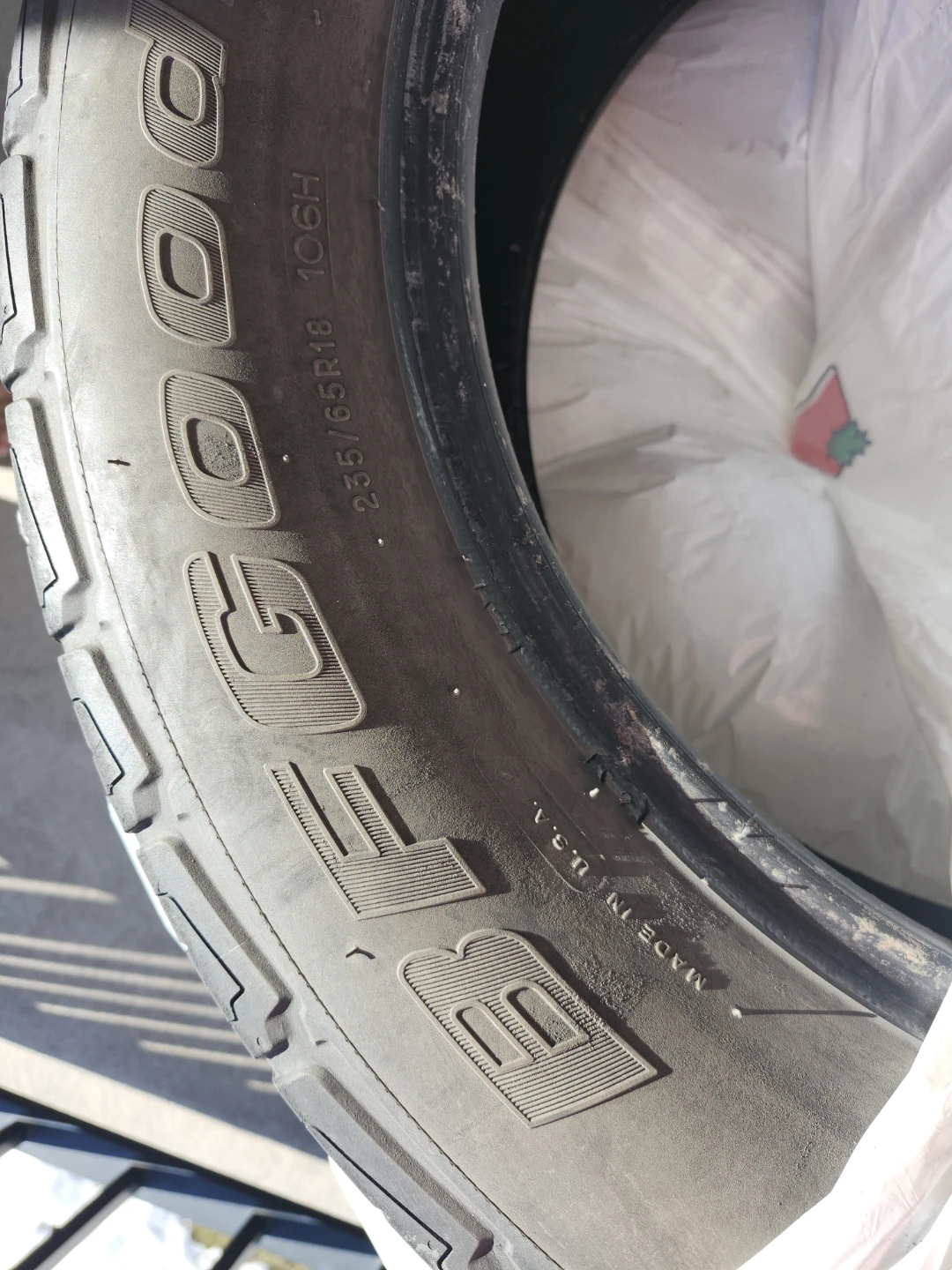 Goodyear Wrangler All-Season Tire 235/65R18 - photo 5