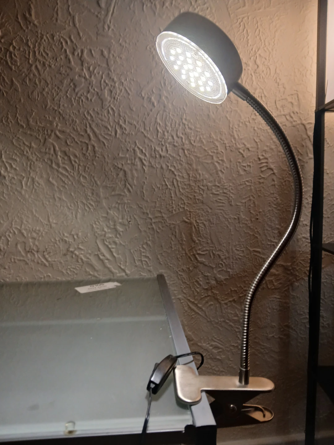 Clip-on LED Task Lamp