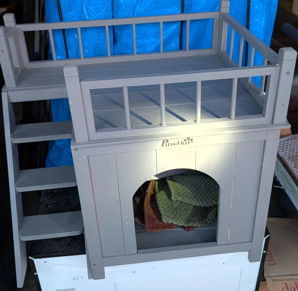 PawHut 2-Tier Cat House with Stairs and Balcony - photo 2