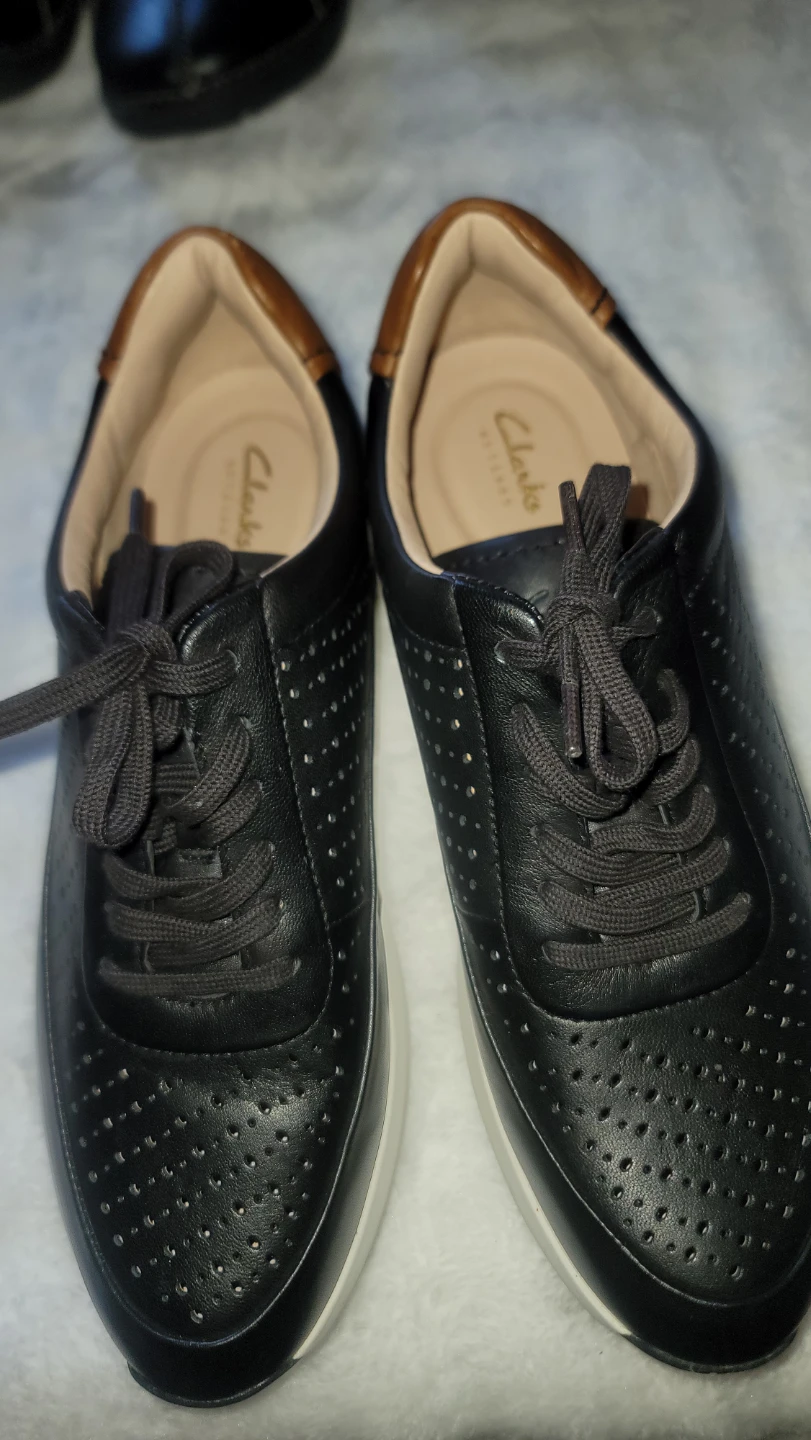 Clarks Black Perforated Leather Sneakers Men's Size 11 US - photo 2