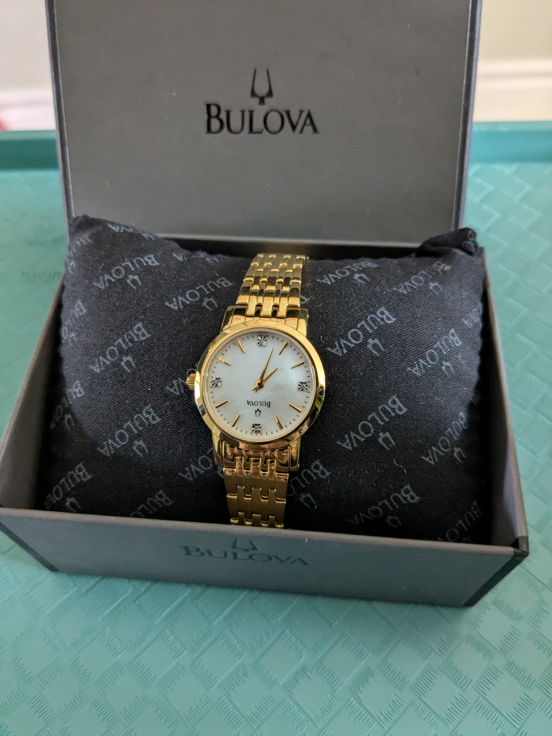 Bulova Women's Gold-Tone Watch - photo 2