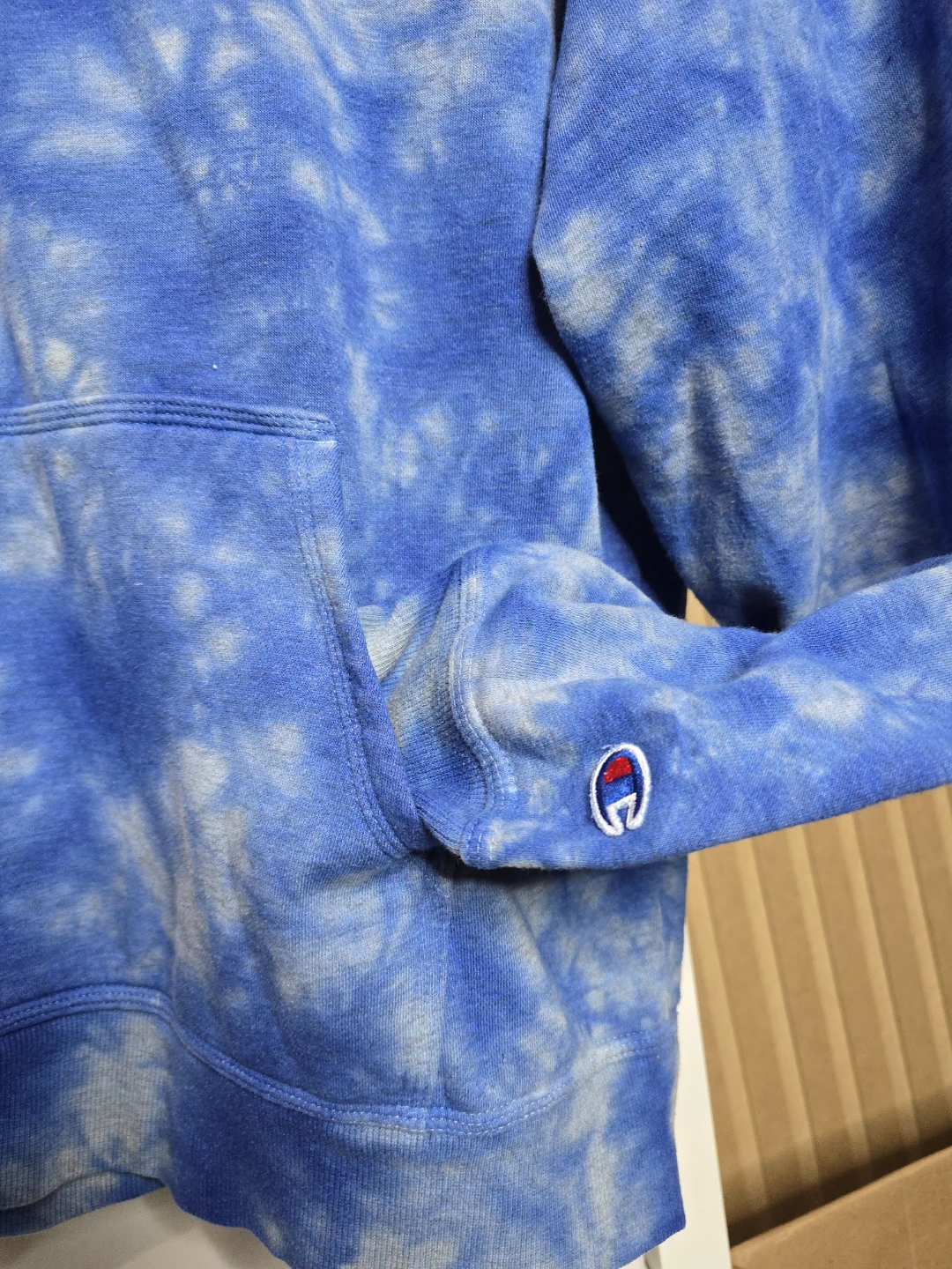 Champion Tie-Dye Hoodie - Size L - photo 4