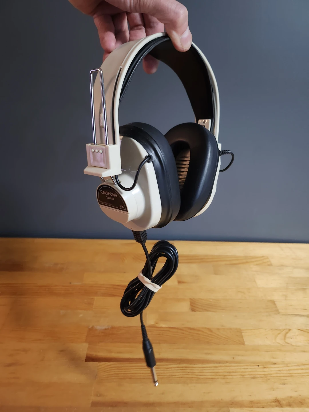 Califone 2924AV series headphones (1/4" Jack) - photo 2