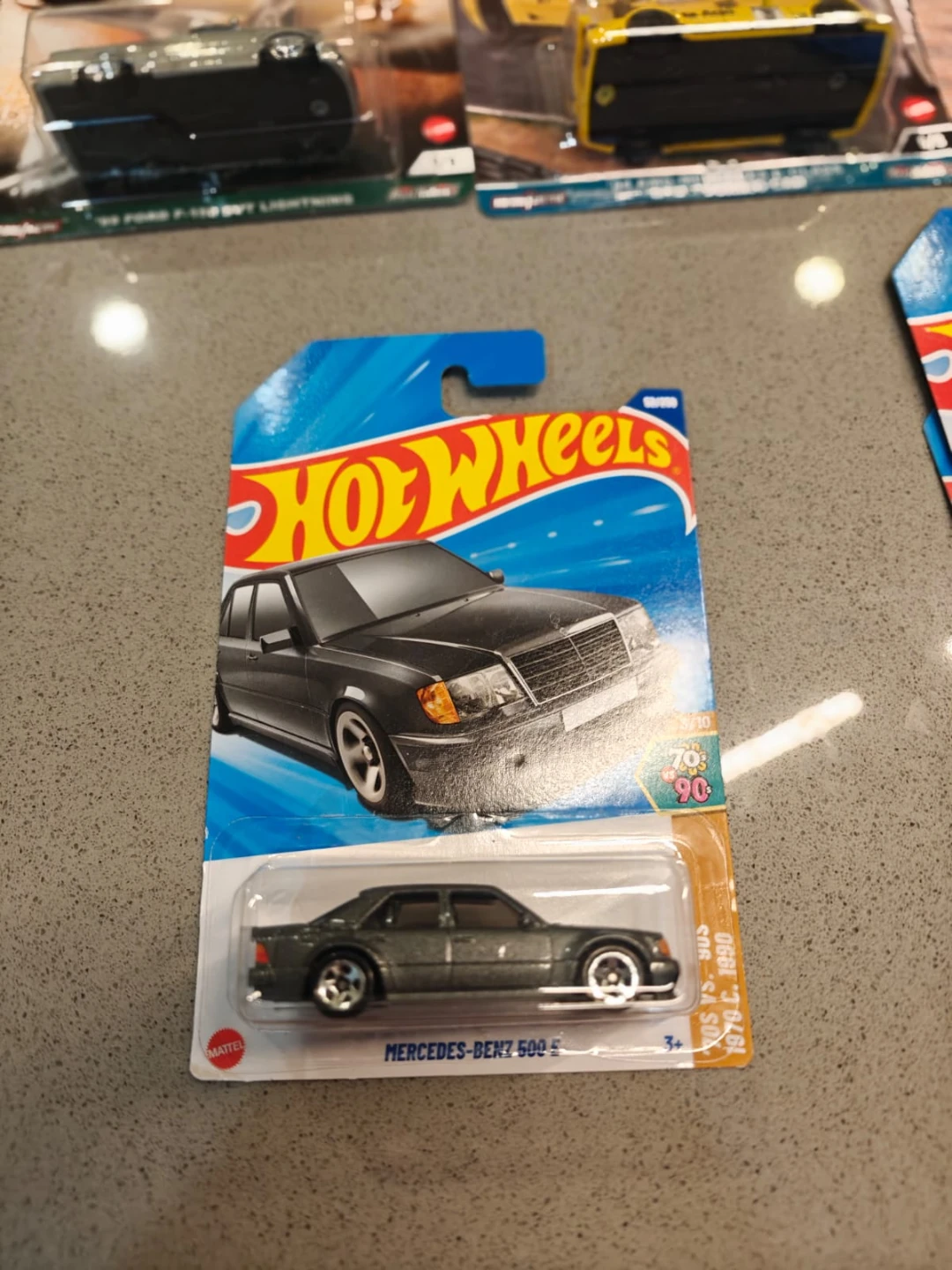 Hot Wheels Mercedes-Benz 500 SEC - photo 5
