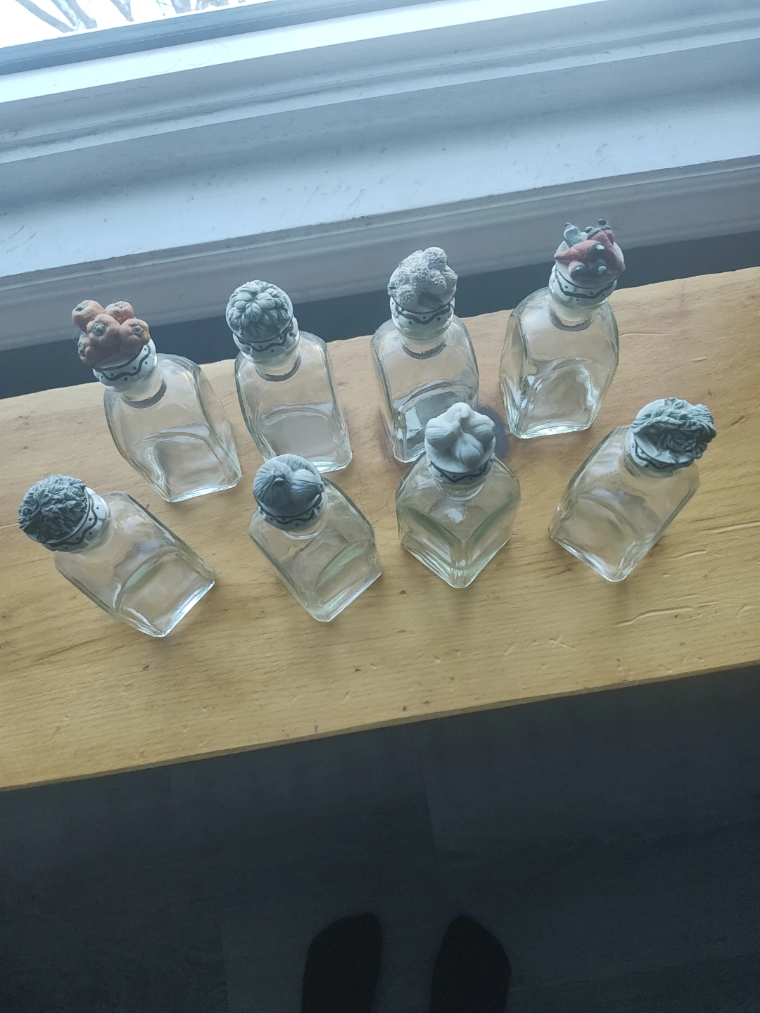 Set of 8 Glass spice Bottles with  Stoppers - photo 2