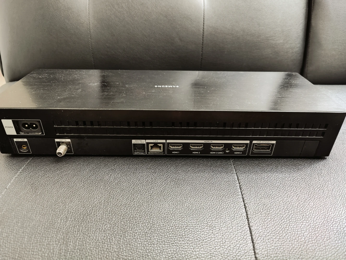 Samsung One Connect Box 🥕