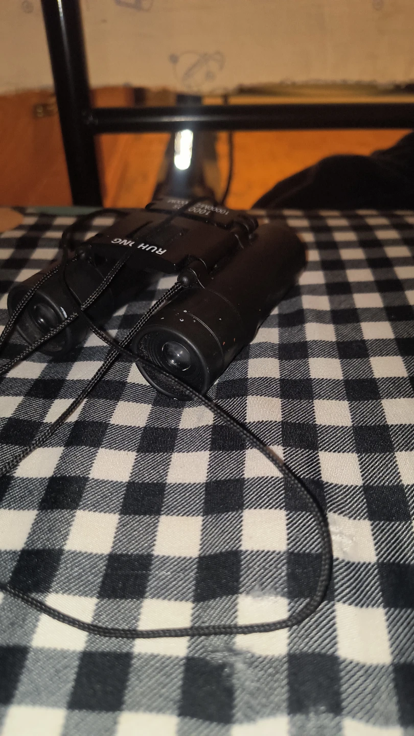 RUH KNG Binoculars