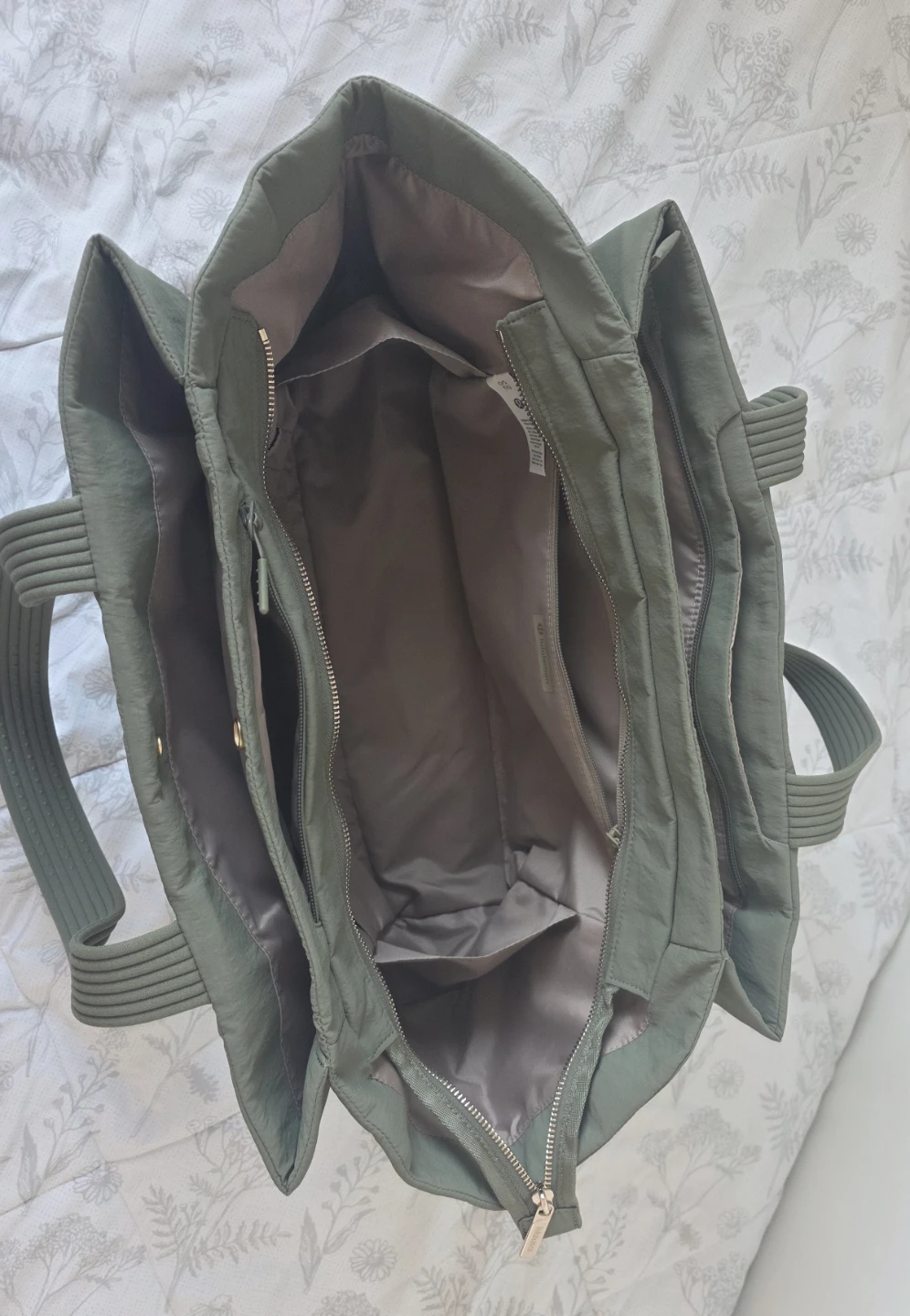 Lululemon Tote Bag - Triple Compartment - photo 2