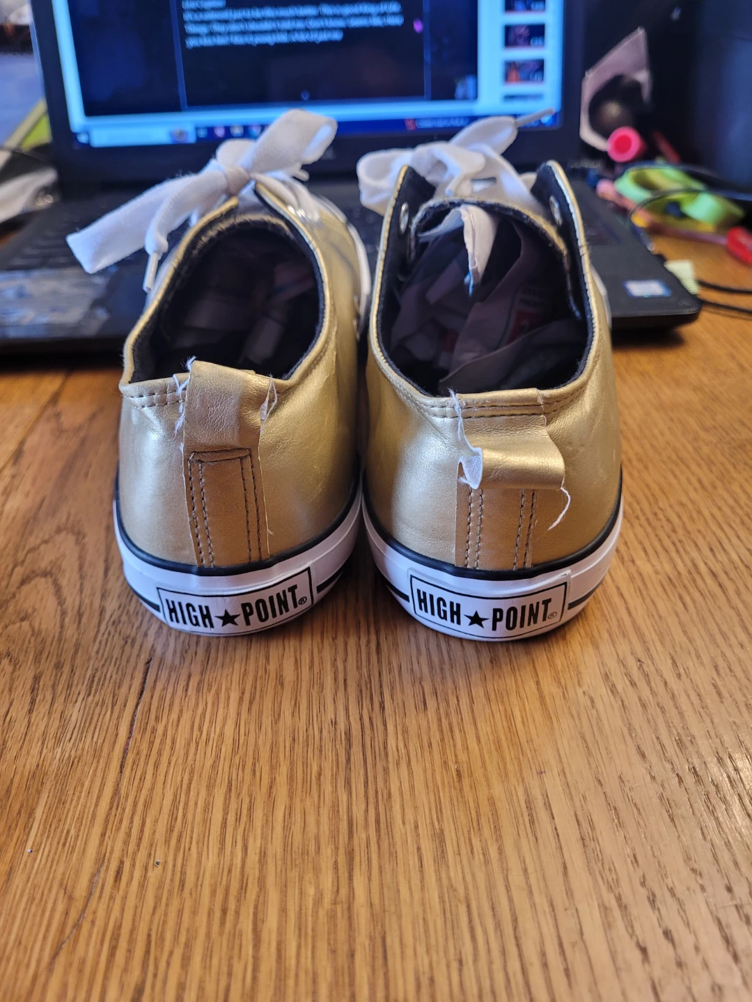 Gold Sneakers Size 8 - photo 3